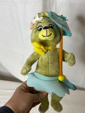Yogi Bear Hanna Barbera Cindy Bear Plush Animal with Umbrella 12" Skirt